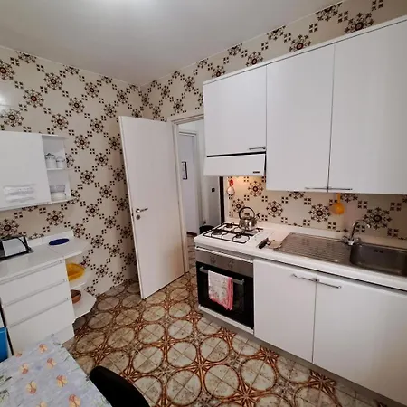 House Olivedo דירה ורנה