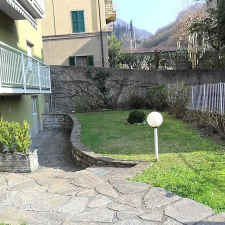 House Olivedo Daire Varenna